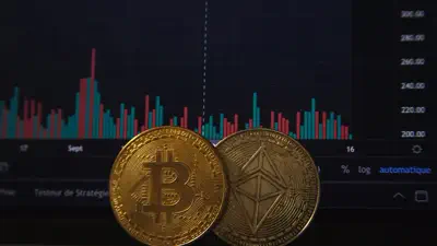 Bitcoin- und Ethereum-Münzen als Symbolbild für Binance